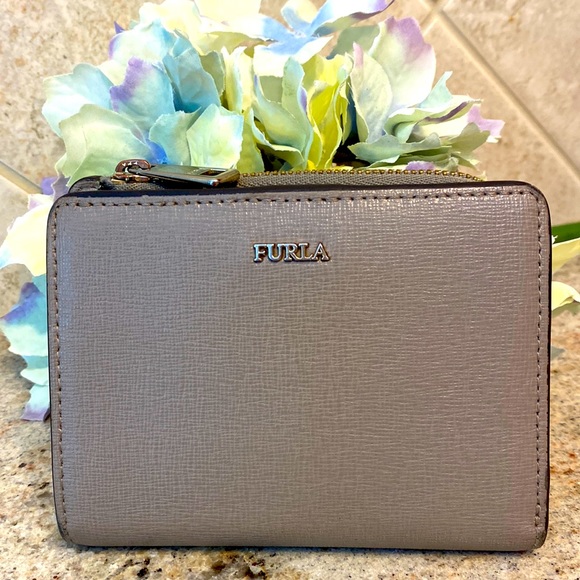 FURLA TAUPE CROSSGRAIN LEATHER WALLET - Picture 1 of 8